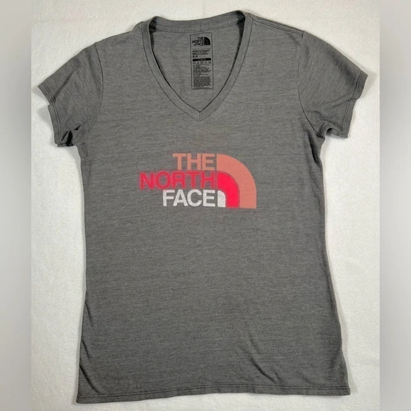THE NORTH FACE Women’s‎ Short Sleeve Tee Slim Fit Logo Gray Pink Small Gorpcore - Picture 1 of 8